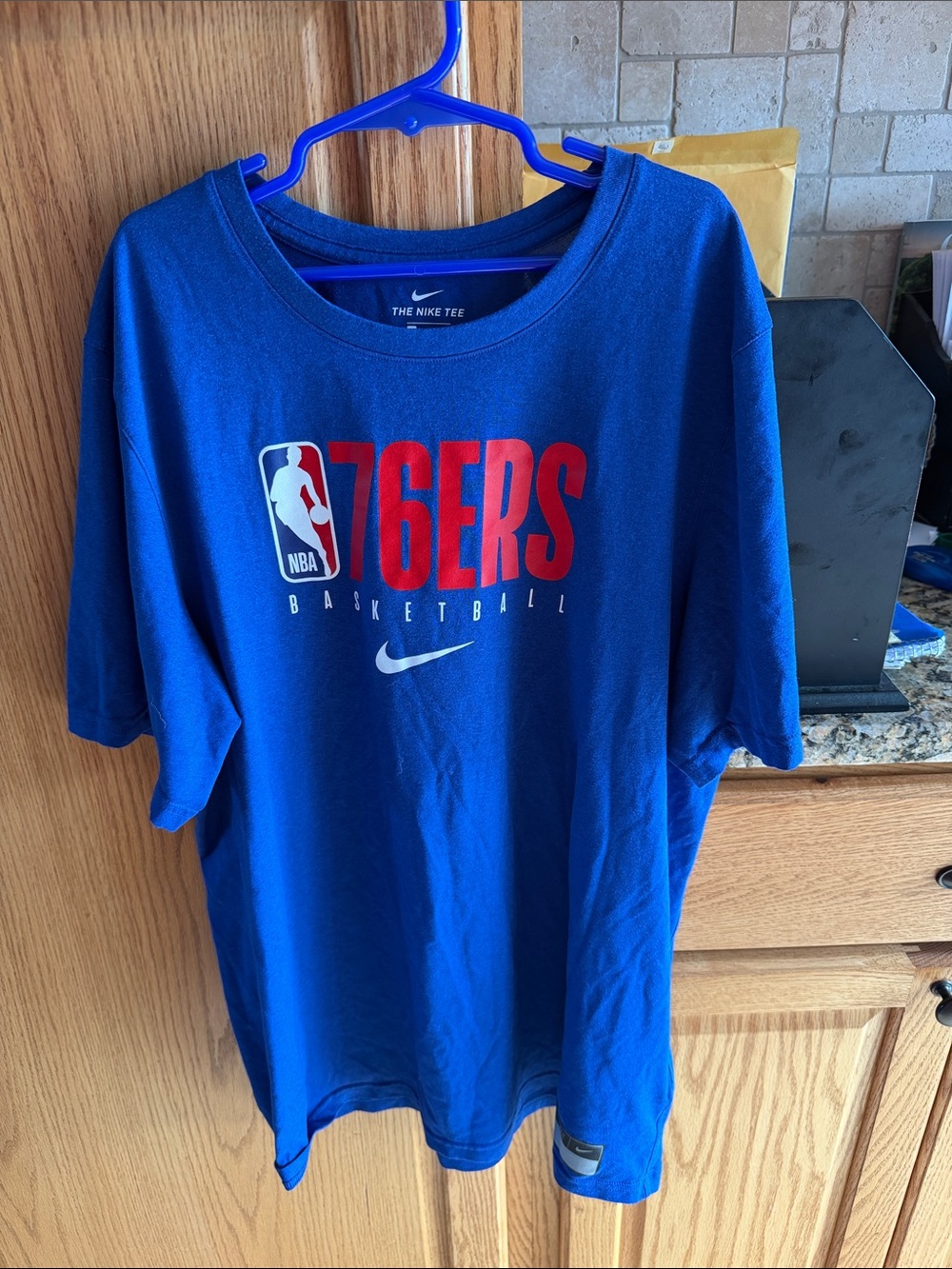 Boys Philly 76ers Athletic t-shirt